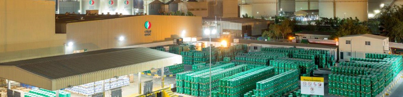 6 Ways Industrial Lubricant Distributors Support Industrial Growth